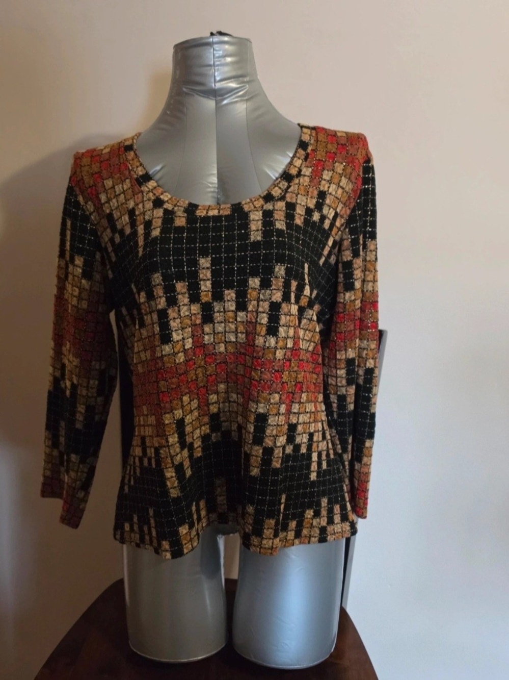 Monroe & Main Mosaic Grid Long Sleeve Top in Black, Tan & Red